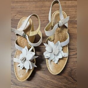 Born wedge Sandals with leather flowers size:7 light beige/ leather.